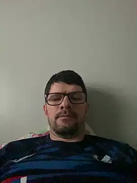 Juliano2289 online show from July 2026 07:04:01 PM