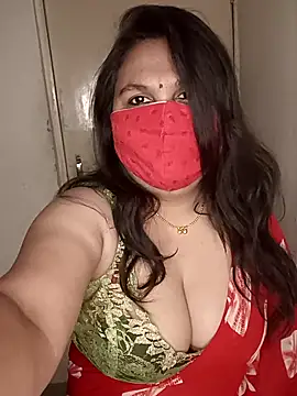 Snapshot of Love-priya chatting on January 2025 06:05:01 PM Love-priya online show from January 2025 06:05:01 PM