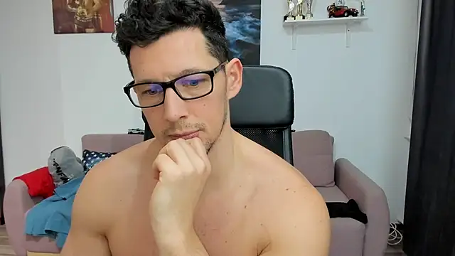 BrutusK08 online show from February 2025 04:05:01 PM