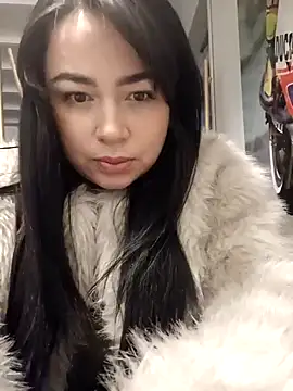 Snapshot of Lia_Roxx chatting on January 2025 06:49:01 PM Lia Roxx online show from January 2025 06:49:01 PM