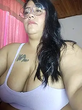 KATYGONZALEZ online show from April 2026 10:11:01 PM