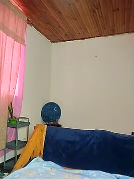 KATYGONZALEZ online show from April 2026 06:27:02 PM