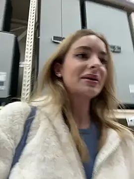 EvieEvans online show from February 2025 06:24:02 PM