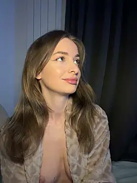 EvieEvans online show from April 2026 07:33:02 PM