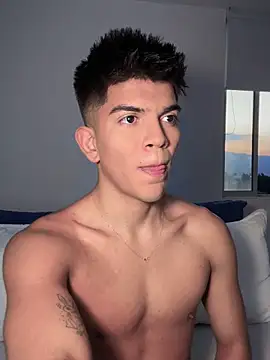 santiago 01 online show from January 2025 11:10:01 PM