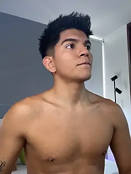 santiago 01 online show from April 2026 09:27:01 PM