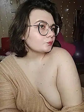 DenisHailey online show from April 2026 06:24:02 PM