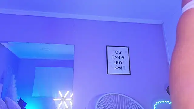 LillyDolls23 online show from February 2025 08:41:01 PM