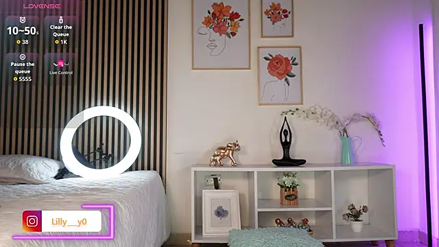 LillyDolls23 online show from December 2025 12:54:01 PM