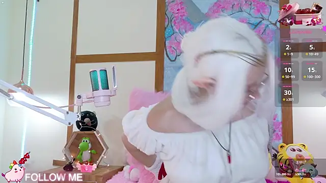 Snapshot of NaomiShimizu chatting on February 2025 03:04:02 AM NaomiShimizu online show from February 2025 03:04:02 AM