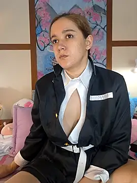 Snapshot of NaomiShimizu chatting on February 2025 08:36:02 PM NaomiShimizu online show from February 2025 08:36:02 PM