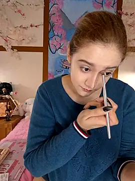 Snapshot of NaomiShimizu chatting on February 2025 09:37:01 PM NaomiShimizu online show from February 2025 09:37:01 PM