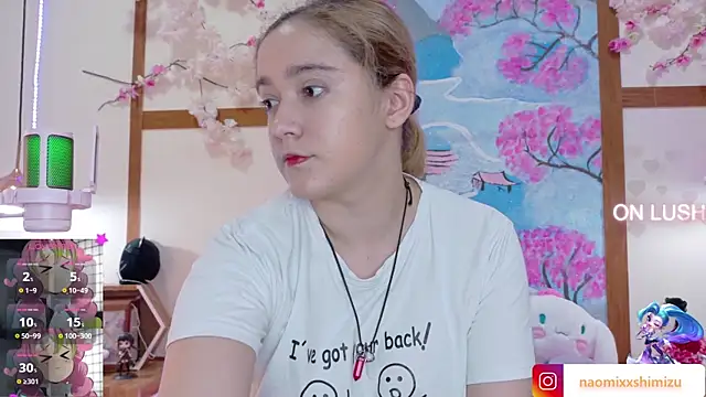 Snapshot of NaomiShimizu chatting on March 2025 08:31:02 PM NaomiShimizu online show from March 2025 08:31:02 PM