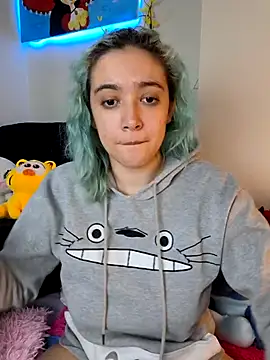 Snapshot of NaomiShimizu chatting on October 2025 08:41:01 PM NaomiShimizu online show from October 2025 08:41:01 PM