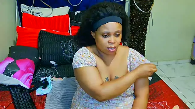 THESHORTQUEEN online show from December 2025 05:30:01 PM