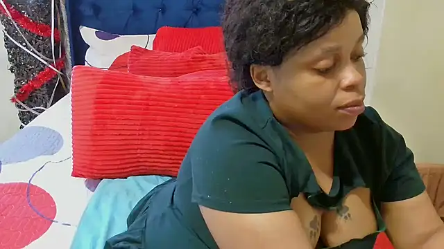 THESHORTQUEEN online show from January 2026 10:17:02 AM