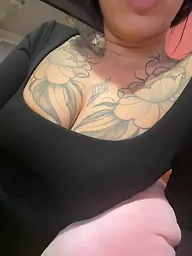 Nadiasexy online show from February 2026 06:28:02 PM