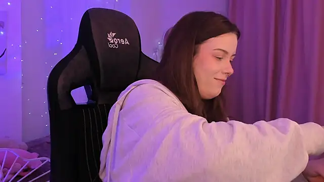 CoralineKeyns online show from February 2025 05:10:01 AM