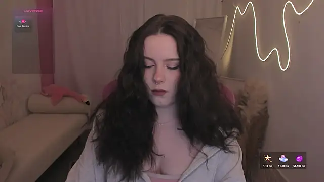 CoralineKeyns online show from February 2026 05:45:01 AM