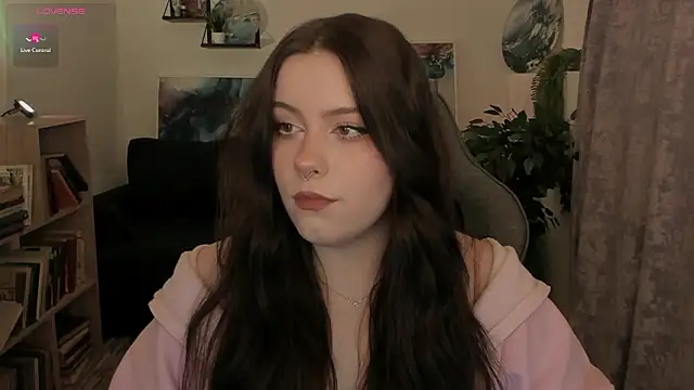 CoralineKeyns online show from March 2026 08:19:01 AM