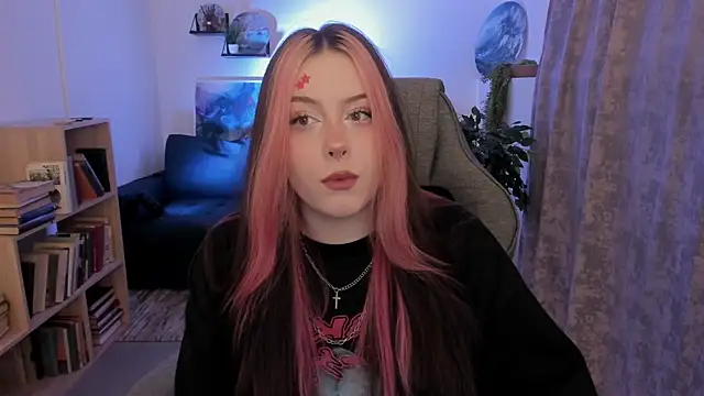 CoralineKeyns online show from June 2026 05:30:02 AM