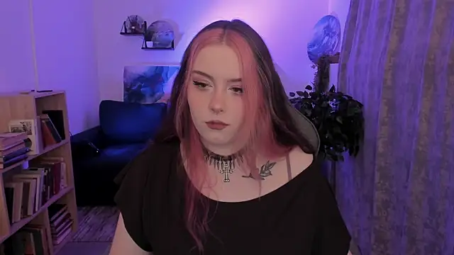 CoralineKeyns online show from July 2026 01:33:01 AM