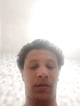 Nicolaskribeiro online show from November 2025 08:25:01 AM