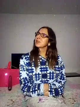 Cameron puppy online show from October 2025 07:36:02 AM