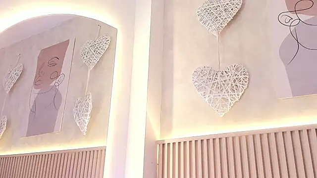 daiana curly online show from November 2025 07:46:02 PM