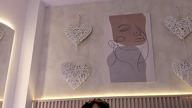 daiana curly online show from November 2025 08:02:01 PM