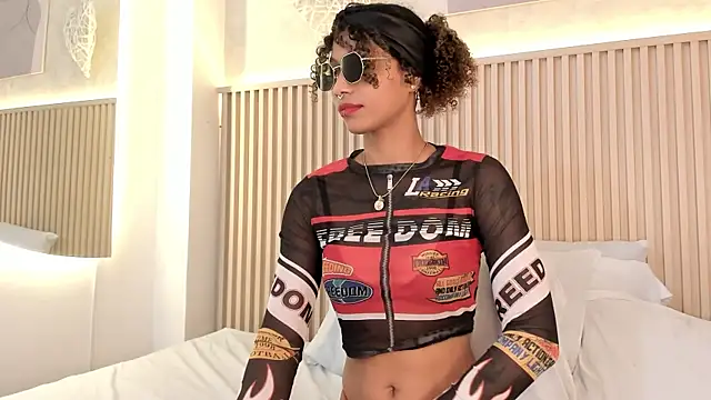 daiana curly online show from March 2026 08:06:02 PM