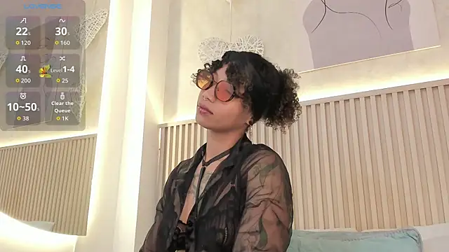 Snapshot of daiana_curly chatting on May 2026 08:05:02 PM daiana curly online show from May 2026 08:05:02 PM