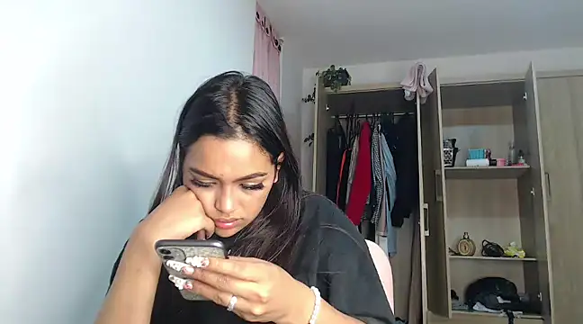 fairylatin222 online show from January 2025 11:08:01 PM