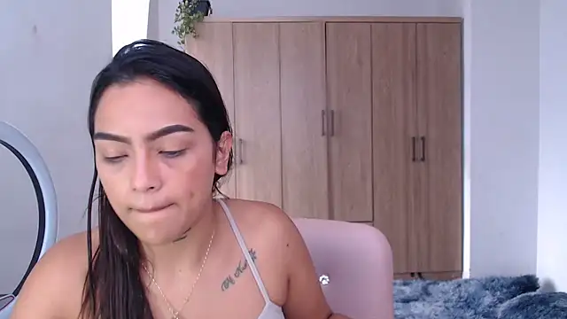 fairylatin222 online show from February 2025 05:33:01 PM