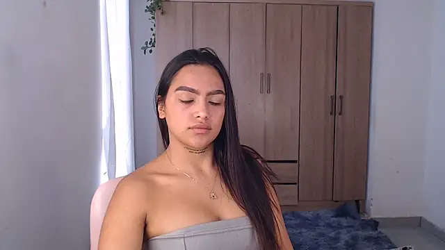 fairylatin222 online show from February 2025 09:09:01 PM