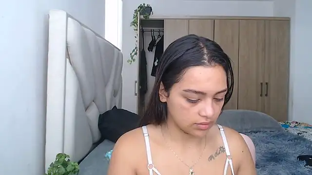 fairylatin222 online show from March 2025 03:06:01 PM