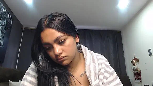 fairylatin222 online show from December 2025 10:03:01 PM