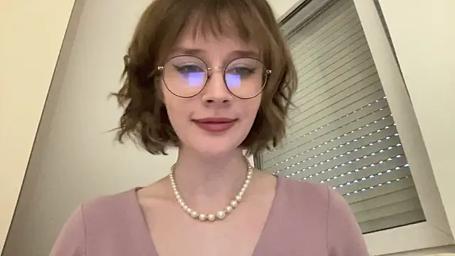 ms christiana online show from April 2026 05:41:01 PM