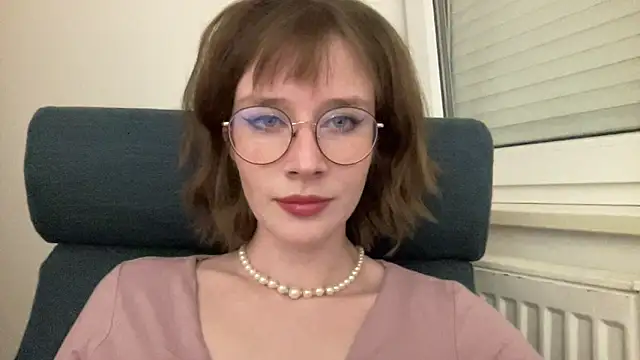 Snapshot of ms_christiana chatting on May 2026 07:33:01 PM ms christiana online show from May 2026 07:33:01 PM