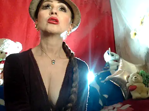 hottieperla online show from January 2025 08:11:01 PM