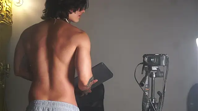 dantecoppolaa  online show from February 2025 02:52:01 AM