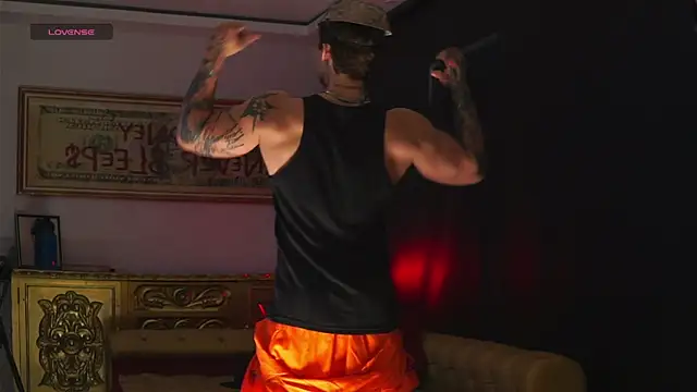 dantecoppolaa  online show from October 2025 11:06:02 PM