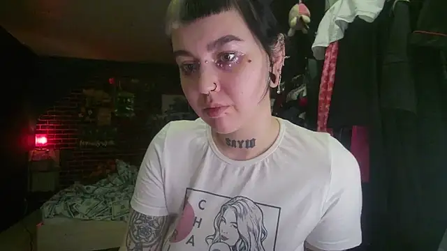 Snapshot of MoorderxDoll chatting on January 2025 08:31:02 PM MoorderxDoll online show from January 2025 08:31:02 PM