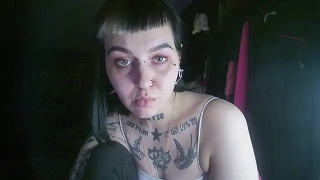 Snapshot of MoorderxDoll chatting on January 2025 09:26:02 PM MoorderxDoll online show from January 2025 09:26:02 PM