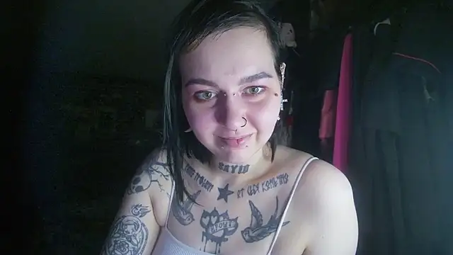 Snapshot of MoorderxDoll chatting on January 2025 11:08:01 PM MoorderxDoll online show from January 2025 11:08:01 PM