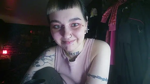 Snapshot of MoorderxDoll chatting on January 2025 06:38:01 PM MoorderxDoll online show from January 2025 06:38:01 PM