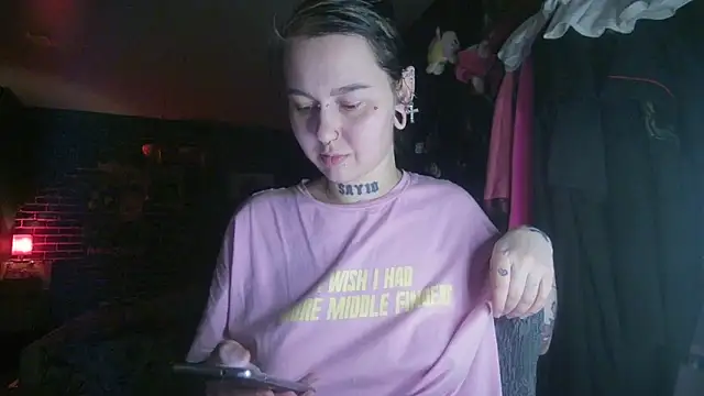 Snapshot of MoorderxDoll chatting on January 2025 07:40:01 PM MoorderxDoll online show from January 2025 07:40:01 PM