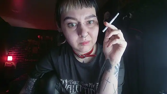 Snapshot of MoorderxDoll chatting on February 2025 10:54:01 PM MoorderxDoll online show from February 2025 10:54:01 PM