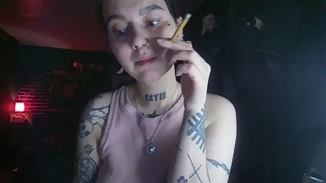 Snapshot of MoorderxDoll chatting on February 2025 08:33:02 PM MoorderxDoll online show from February 2025 08:33:02 PM