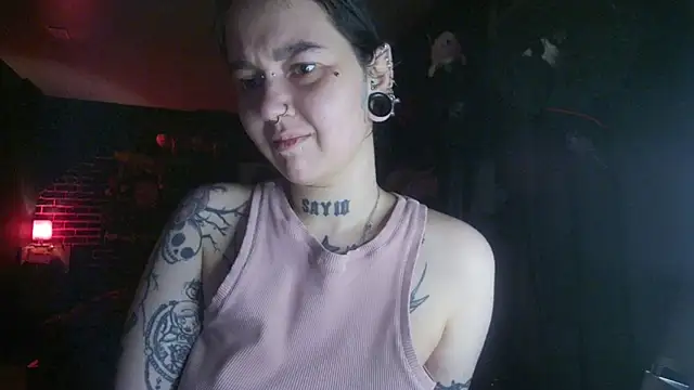 Snapshot of MoorderxDoll chatting on February 2025 11:37:02 PM MoorderxDoll online show from February 2025 11:37:02 PM